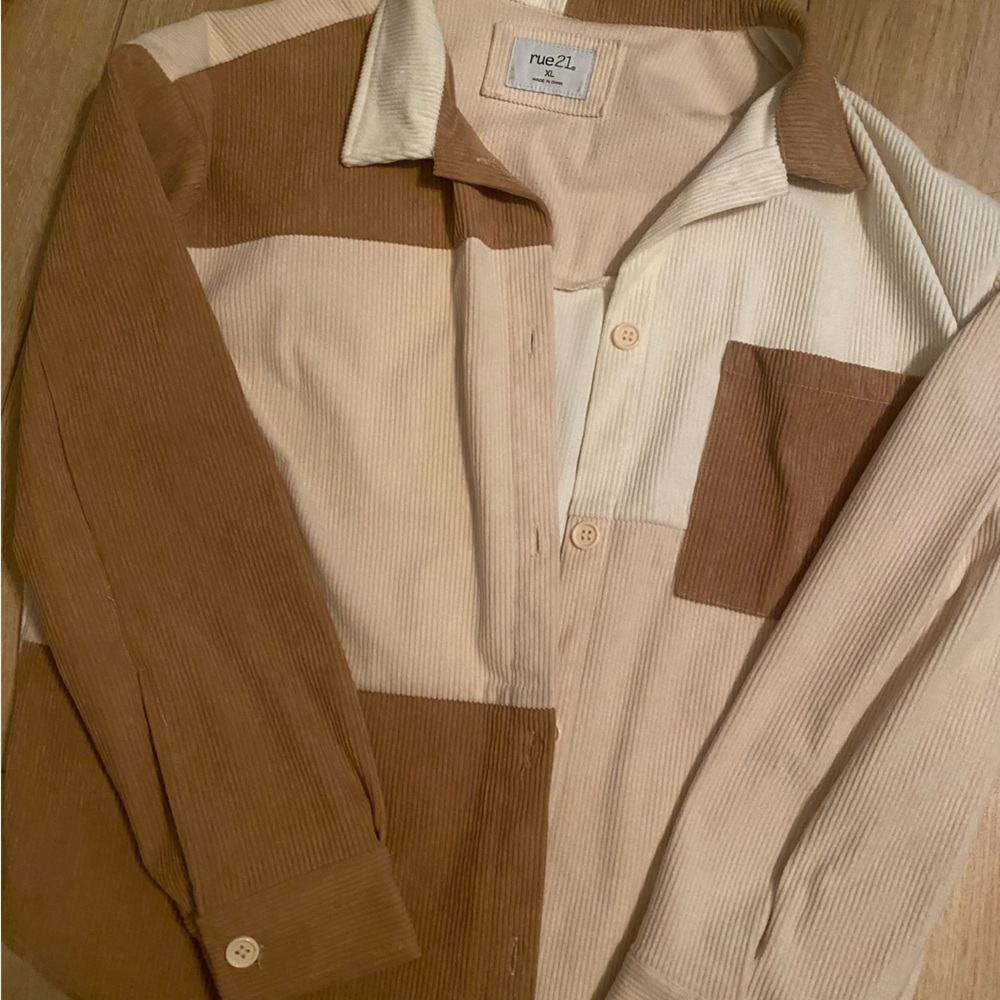 Oversize corduroy button up🧸